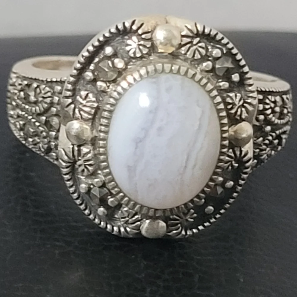 Elegant Sterling Silver and Blue Lace Agate Ring